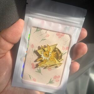 Yellow Jolteon enamel pin